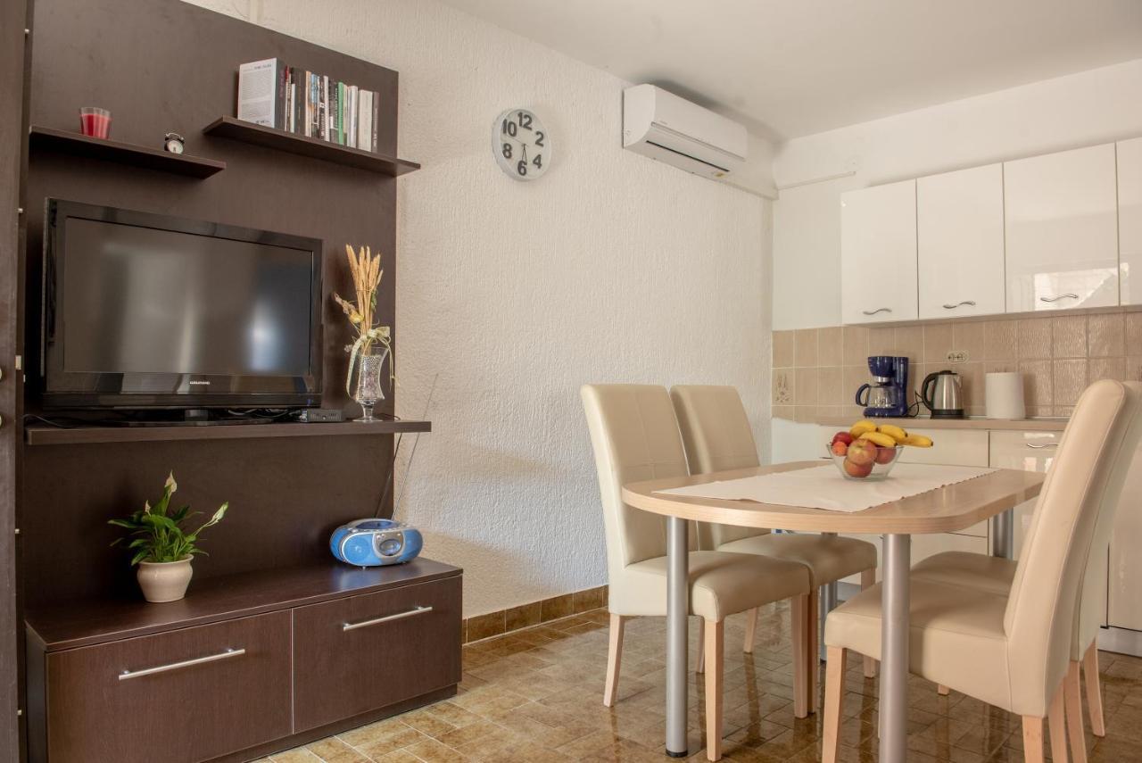 Apartman Bozica Vir Exterior foto